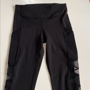 Lululemon size 4